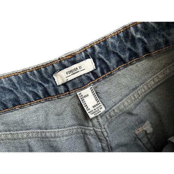 FOREVER 21 Womens Size 26 High Rise Relaxed Ripped Destroyed Wide Leg Blue Jeans - Picture 6 of 6